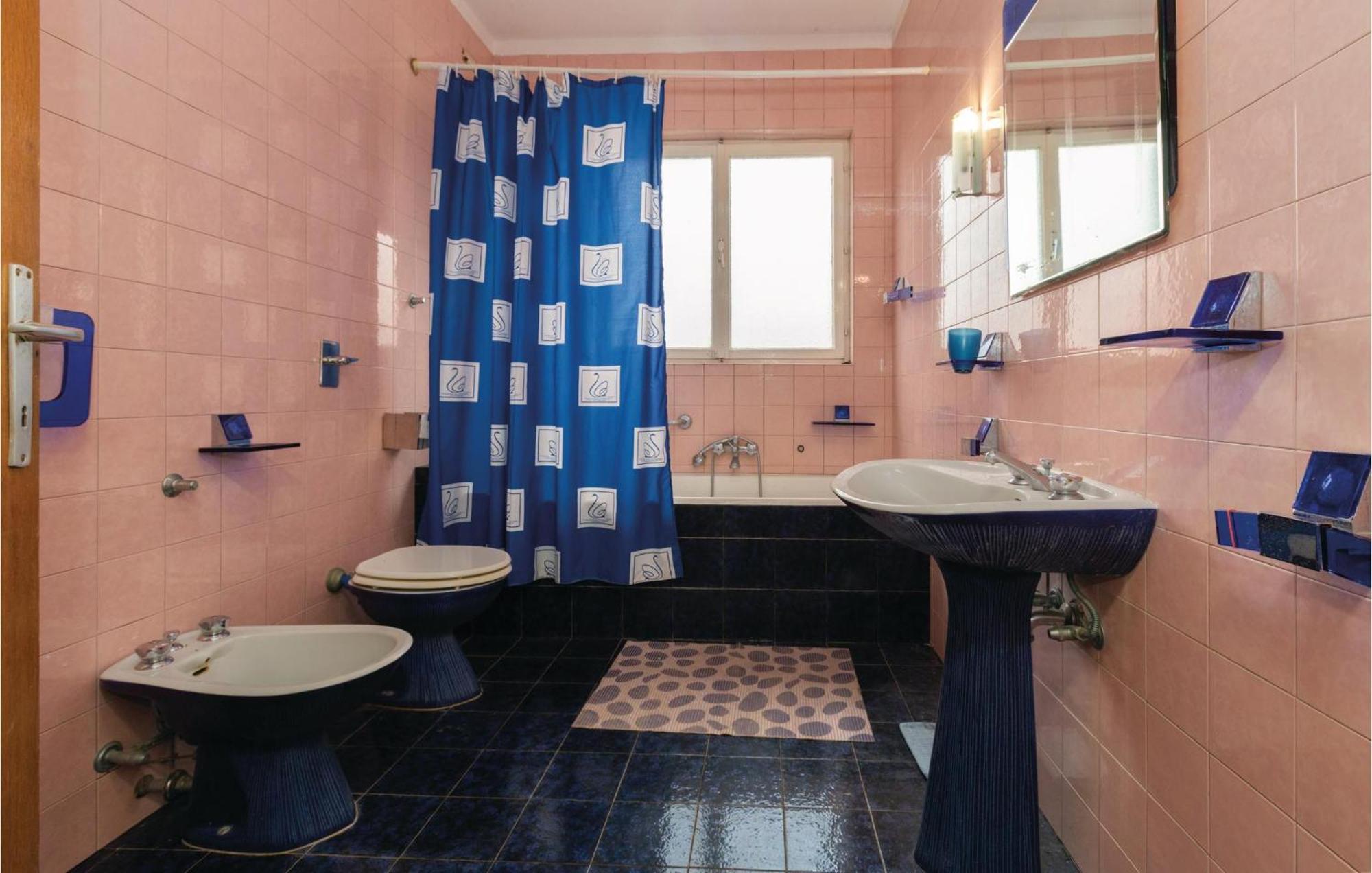 2 Bedroom Pet Friendly Apartment In Lovrecica Eksteriør billede
