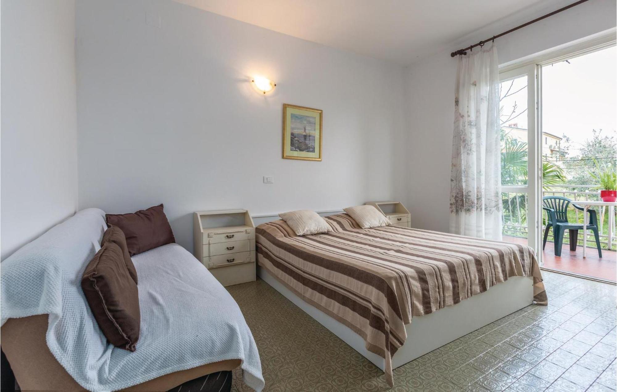 2 Bedroom Pet Friendly Apartment In Lovrecica Eksteriør billede